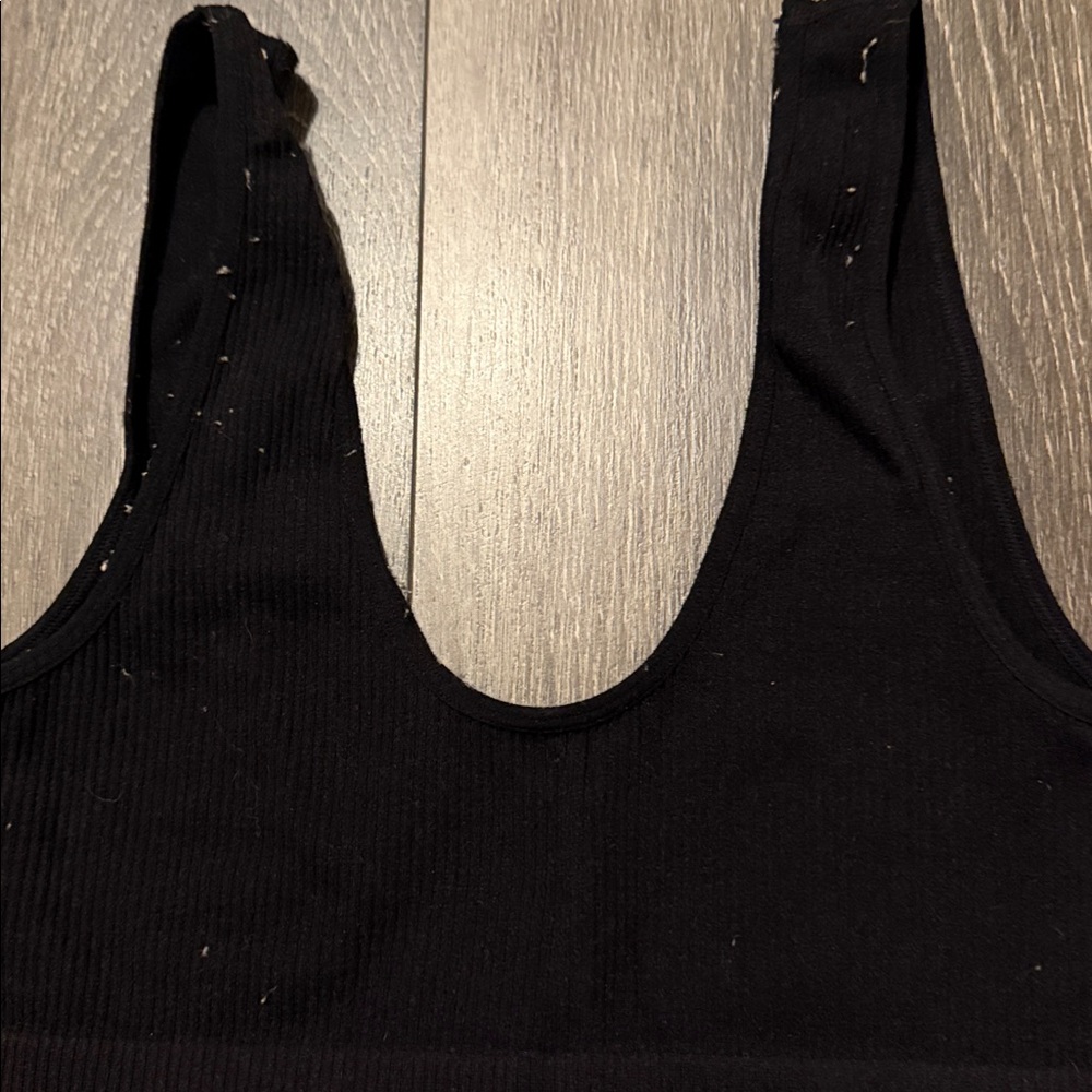 Colsie Black Ribbed Tank Top - Picture 4 of 4
